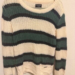 Abercrombie & Fitch Cream and Green Crew Neck Sweater